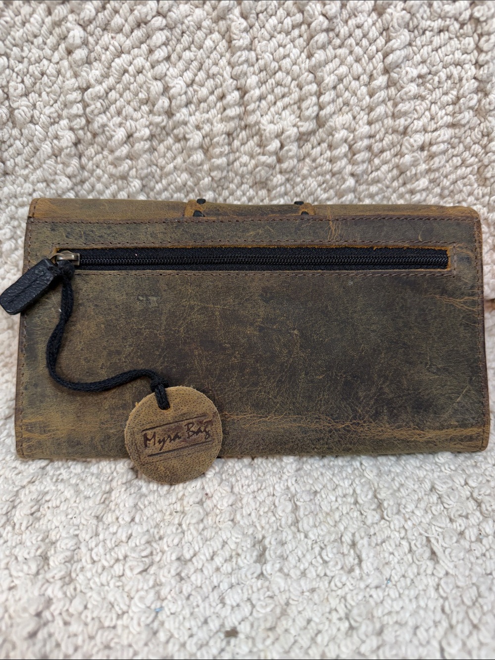 Myra Bag Distressed Brown Leather Trifold Card & Key Holder - Picture 4 of 4
